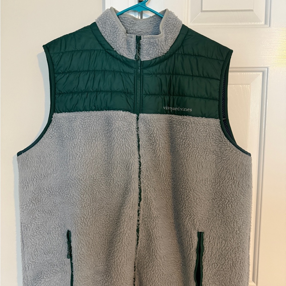 Vineyard Vines Quilted Green and Gray Vest